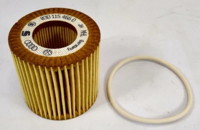 VW 1.2 3 Cylinder Oil Filter Fox Polo Seat Ibiza Skoda Fabia GENUINE 03D198819C - Image 1 of 2