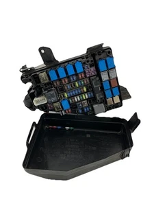 2019 SUBARU OUTBACK ENGINE FUSE RELAY BOX OEM - Picture 1 of 7