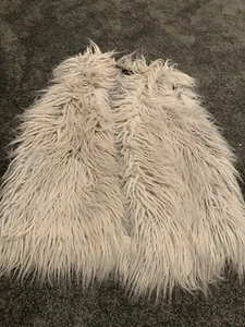 MINK PINK GREY FAUX FUR VEST SIZE XS/S - Picture 1 of 4