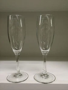 Crystal Clear Fluted Classic Toasting Flutes Champagne Wine Glasses - Picture 1 of 4