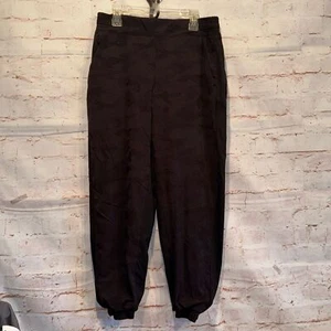 Athleta Pants Womens 6 P Black Camo Brooklyn Lined Jogger Athletic Activewear - Bild 1 von 9