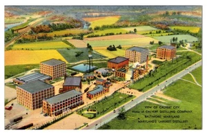 BALTIMORE, MARYLAND - VIEW OF CALVERT CITY DISTILLING - VINTAGE LINEN POSTCARD - Picture 1 of 2