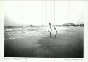 *NC Postcard-"Walking The Beach...Brother & Sister- *Wrightsville Beach {C103}~ - Picture 1 of 2