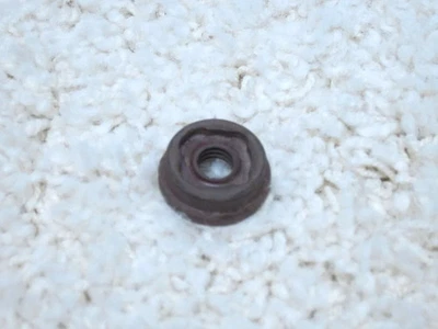 BUICK / CADILLAC OEM ПРОВОД КОЛПАЧОК КОЛЕСА / КРЫШКА КОЛЕСА ЖЕЛТОВАТО-КОРИЧНЕВЫЙ МЕТАЛЛИЧЕСКИЙ ЗАМОК ГАЙКА #2C-4 - Изображение 1 из 2