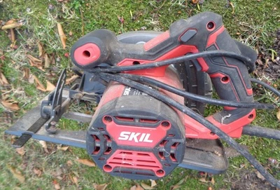 Skil Electric circular saw. 63cms. 1250 Watt. Used about twice. - Image 1 of 4