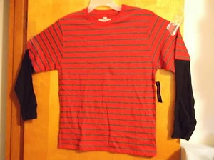 NEW."FADED GLORY" RED & GREY STRIPED "HANGDOWN " BOY'S T' SHIRTw/ BLACK SLEEVES - Picture 1 of 3