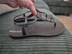 Ipanema Maya schwarze Zehentrenner-Flip-Flop-Sandale mit verstellbaren Riemen Gr. 8 1x getragen SCHÖN! - Bild 1 von 7