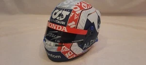 F1 Pierre Gasly Helm 1:2 Signiert - Bild 1 von 2
