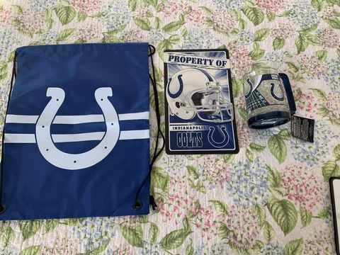 INDIANAPOLIS COLTS FAN PACKAGE - BEER MUG, SIGN, & STRING BAG - ALL BRAND NEW Cover