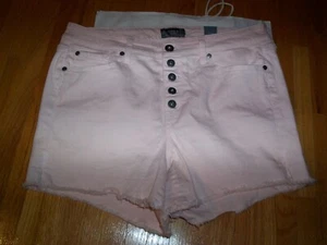 NWT Torrid Blush Pink Jeans Shorts, 12 Denim - Picture 1 of 2