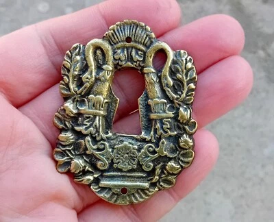 ANCIENNE ENTRÉE DE CLÉ SERRURE  DE MEUBLE en bronze ou laiton   N°81 - Photo 1/4