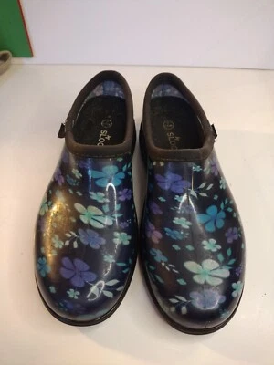 Sloggers Ladies Sz 8 Rain And Garden SLOGGERS. Made In The USA. Blue Floral - Image 1 of 4