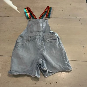 LEVIS SHORTALL GIRLS 6X OVERALL JEANS DENIM SHORTS RAINBOW STRAPS RED TAB - Picture 1 of 16