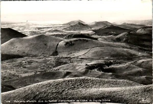Echtfoto, erloschene Vulkane vom Puy de Dome aus gesehen, Frankreich RPPC Postkarte - Bild 1 von 2