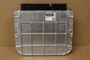 89661-0F150 ECU New genuine Toyota part - Picture 1 of 4