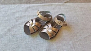 Salt Water Sandals Size 7 infant - Picture 1 of 2