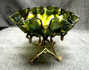 Unusual Art Deco Iridescent Green Glass Dishes Bowls on Brass Stand - Picture 1 of 10