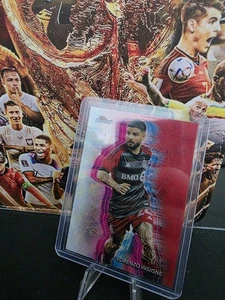 2024 Topps Finest MLS Lorenzo Insigne Hologlow Red Refractor 1/5 #7 Case Hit SSP - Picture 1 of 3