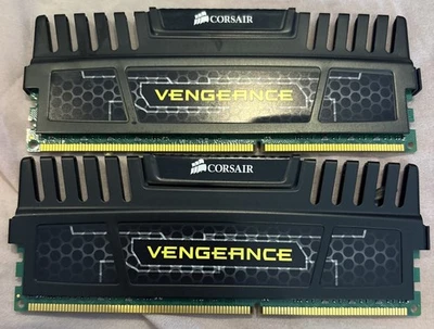 CMZ8GX3M2A1866C9 Corsair (2 X 4GB) PC3-15000 DDR3-1866MHz 240-Pin CL9 DIMM - Image 1 of 2