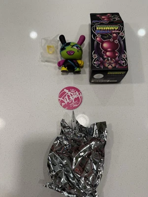 Kidrobot Dunny Fatale Series Toofly 3/50 3 Inch Vinyl - Image 1 of 4