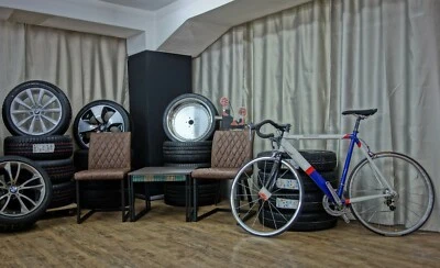 BMW Motorsport Rennrad Q8.R in bester Qualität NEU Dura ACE Austattung limited - Bild 1 von 4