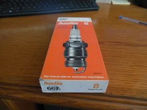 Caja de 8 bujías Autolite 667 - Imagen 1 de 1