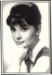 Modern Postcard: AUDREY HEPBURN, (Ref: London PC Company, CP:5958). Free Postage - Picture 1 of 1
