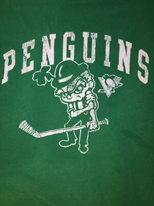 NHL Pittsburgh Penguins Leprechaun T-shirt adulto verde - Foto 1 di 1