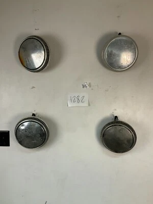 CANTIDAD 4 1971-1980 Ford Mustang Fairmont Pinto Bobcat 9.5" tapa de plato para perro de colección Foto 1 de 4