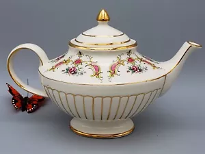 Arthur Wood Teapot 1967 Genie Style Gold trim 5587 - Picture 1 of 12