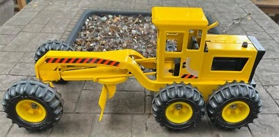 Vintage Tonka Trax Road Grader No. 16180 ~Height and Angle Adjustable Blade~ - Image 1 of 4