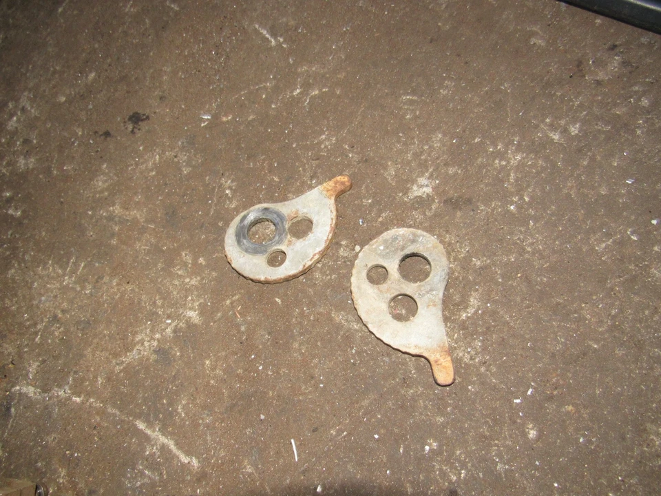 1986 kawasaki klr250 drive chain adjuster tensioners - Image 1 of 1