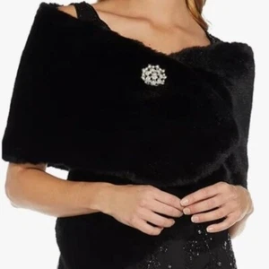 NWT Adrianna Papell Womens Faux Fur Embellished Shaw Wrap Black ONE SIZE - Picture 1 of 5
