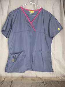 Wonder Wink Scrub Top women L Gray Pink Medical Pockets Work Uniform V Neck - Picture 1 of 4