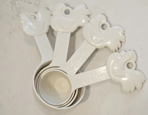 Paula Deen Chicken Rooster Measuring Spoons Cups Plastic Nesting 4 Piece Set  - Picture 1 of 3