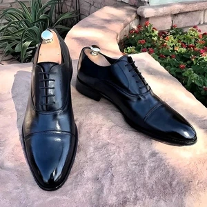 Zapatos hechos a mano de charol negro para hombre Puntera Oxford y punta de ala estilo zapatos - Imagen 1 de 3