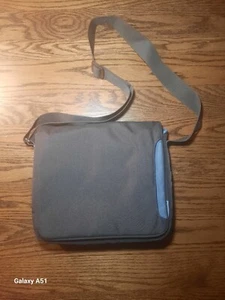 Belkin Laptop Travel Storage Bag Black/Blue - Flap Closure - 8"x10" - K - Picture 1 of 13