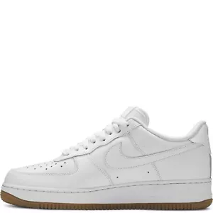 Uomo Taglia 6.5 Donna 8 - Nike Air Force 1 07' Low White Gum DJ2739-100 - Foto 1 di 5