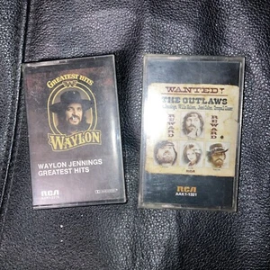 Waylon Jennings: Greatest Hits - Cassette Tapes + Outlaws & 1976 - 1979 - Picture 1 of 3