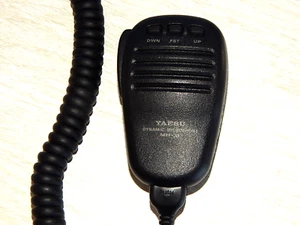Yaesu Dynamic Ham Radio Microphone MH-31 ORIGINAL Pre-owned - Zdjęcie 1 z 7