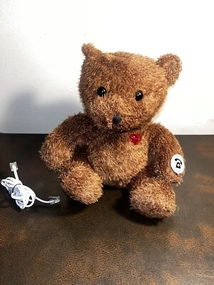 escenario LLC teléfono amigo oso de peluche probado 8” en estado de funcionamiento. Foto 1 de 4