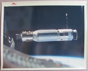 FOTO NÚMERO ROJO GEMINI VIII MISSON AGENA 2 NASA S-66-25782 EN PAPEL KODAK - Imagen 1 de 3