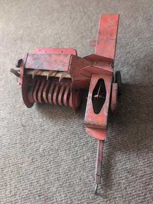 Vintage 1950/60’s Tru Scale Pressed Steel Farm Hay Baler Toy-Parts or Restore - Image 1 of 4