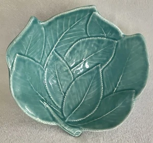 Green Leaves SMALL BOWL Majolica  Pottery Vintage Turquoise Blue - Bild 1 von 3