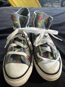 Jugendliche Größe 1 Chuck Taylor Converse High Top Schuhe mit Dinosaurier Print - Bild 1 von 10