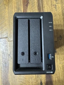 Gabinete NAS Synology DS720+ 2 bahías 4 GB de RAM sin disco - Imagen 1 de 3