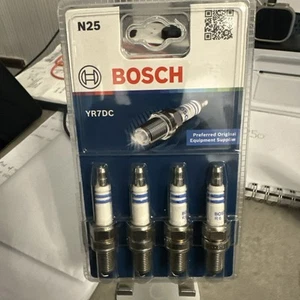 BOSCH - N25 - YR7DC - Candele di accensione - Confezione da 4 0242135801 NUOVE - Foto 1 di 3