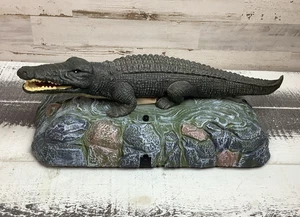 Rare Vintage Motion Controlled Animated Singing Alligator - Picture 1 of 8