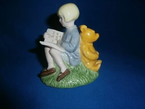 Disney Charpente Classic Winnie the Pooh Figurine “CHRISTOPHER ROBIN & POOH" - Picture 1 of 4