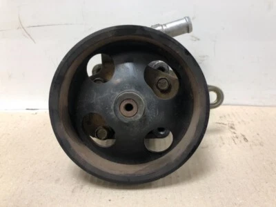 SERVOLENKUNG PUMPE Nissan X-Trail (T30) SUV 2.5 16V 4x4 (QR25) 2006 491326N225 - Imagem 1 de 4